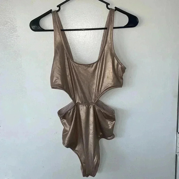 Aerie boho metalic cut out swim suit - Picture 2 of 8